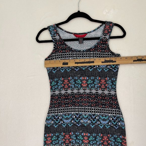Hot Kiss Pink Blue Multicolor Geometric Sleeveless Short Mini Dress Size Medium - Picture 6 of 7